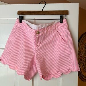 Lilly Pulitzer scallop shorts